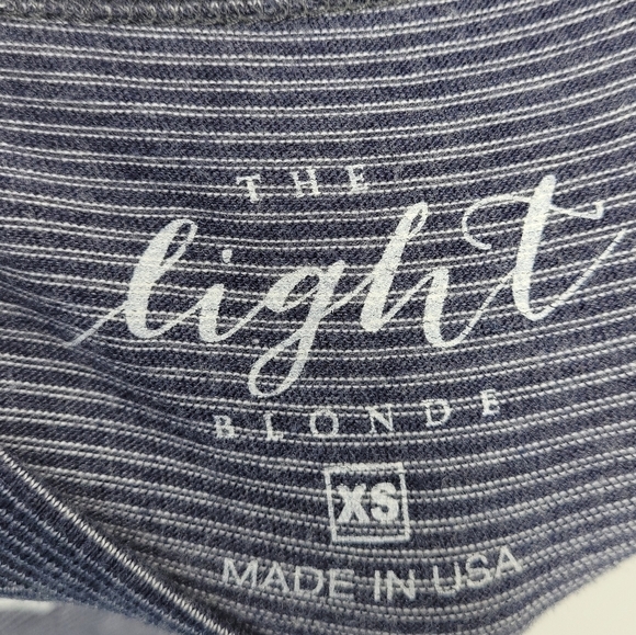 The light blonde womens giving is the new thanks striped t shirt size medium - Picture 4 of 6